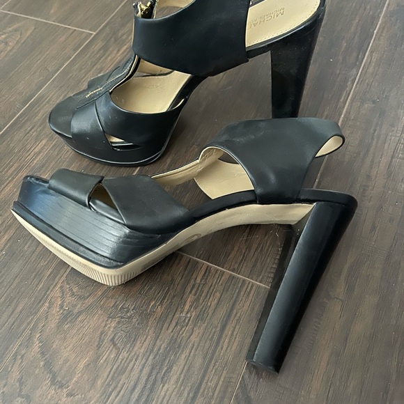 Michael Kors Black Heels with Gold Zipper - Picture 3 of 3